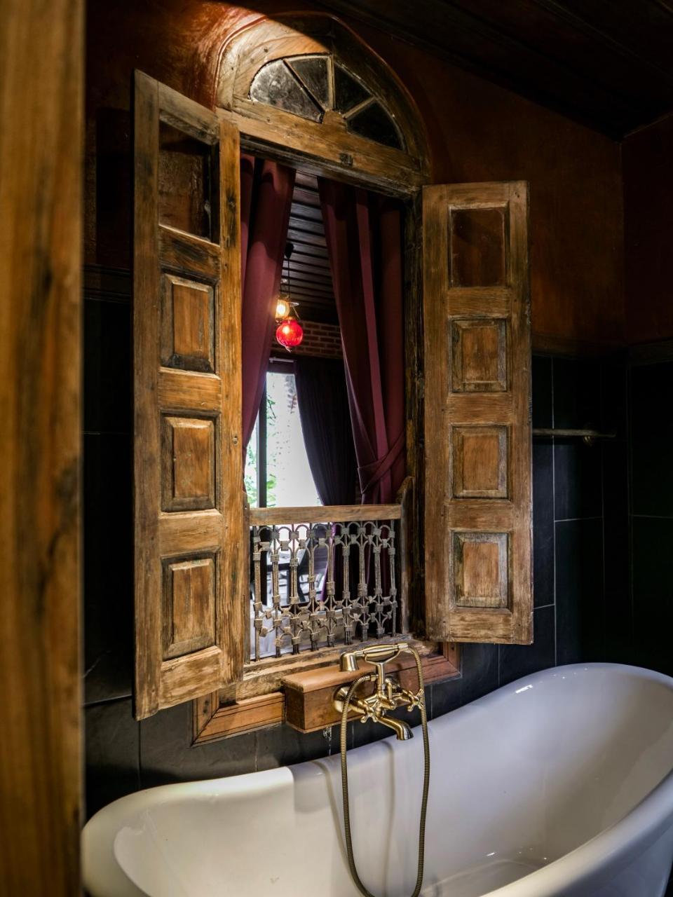Chateau Orientale Resort لوانغ برابانغ المظهر الخارجي الصورة